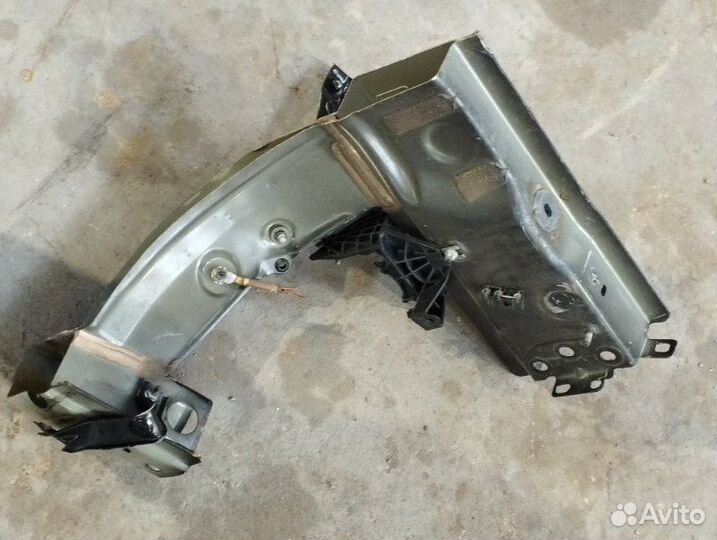 Лонжерон передний левый Mercedes Benz A180 W176