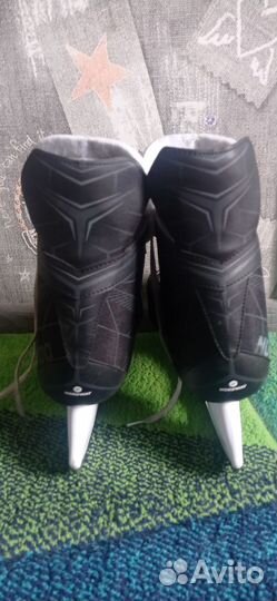 Коньки хоккейные 42 размер