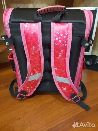 Рюкзак школьный для девочки 2-4 класс