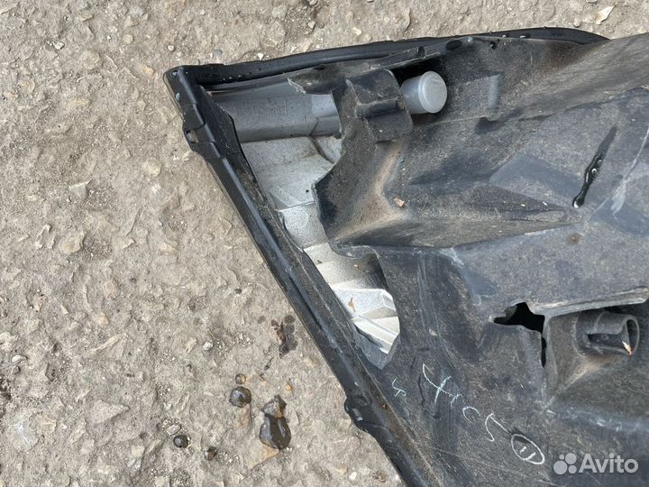 Фара правая suzuki grand vitara 3