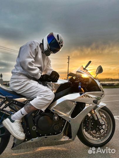 Фотоссесия с мотоциклом