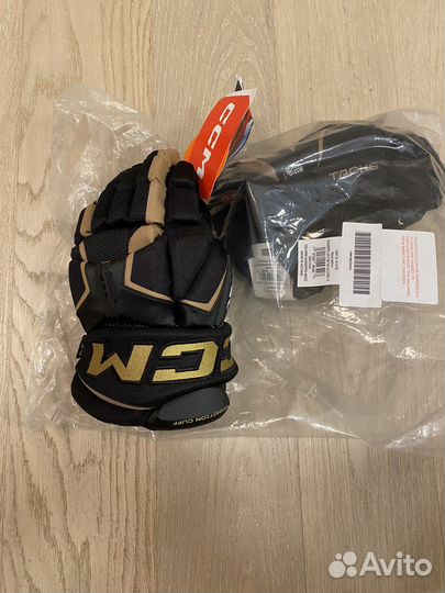 Перчатки хоккейные краги