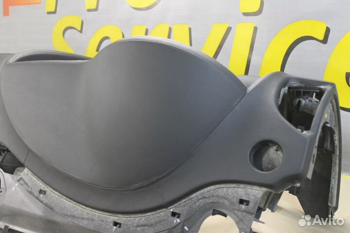 Торпедо Audi Q7 панель приборов (кожа)