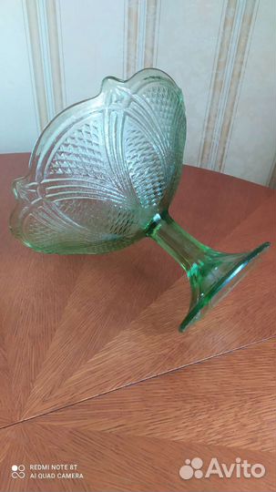 Ваза для фруктов на ножке цветное стекло СССР