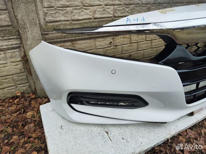 Бампер передний Honda Accord 10 touring