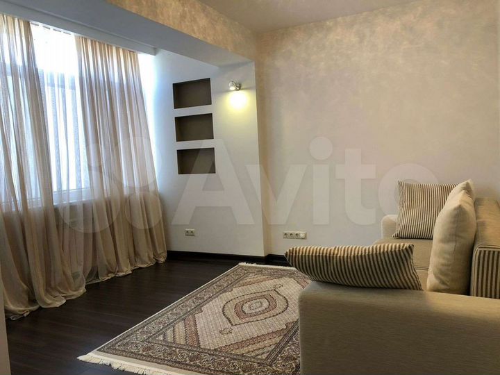 2-к. квартира, 60 м², 7/14 эт.