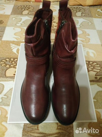 Демисезонные ботинки Tamaris 40 новые