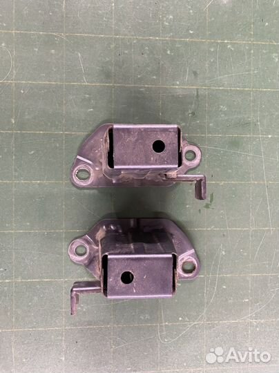 Кронштейн заднего бампера Mitsubishi Outlander XL