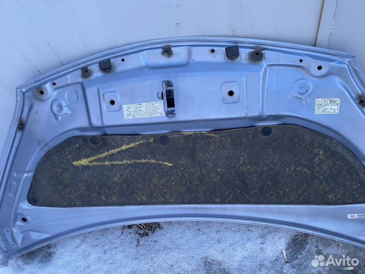 Капот от toyota ractis 120 2010
