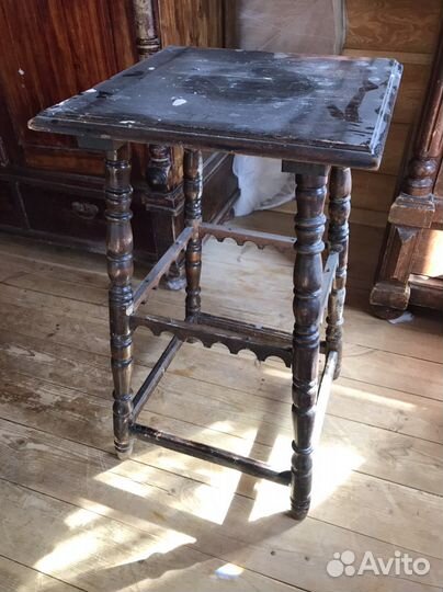 Табурет, подставка под цветы, антикварная