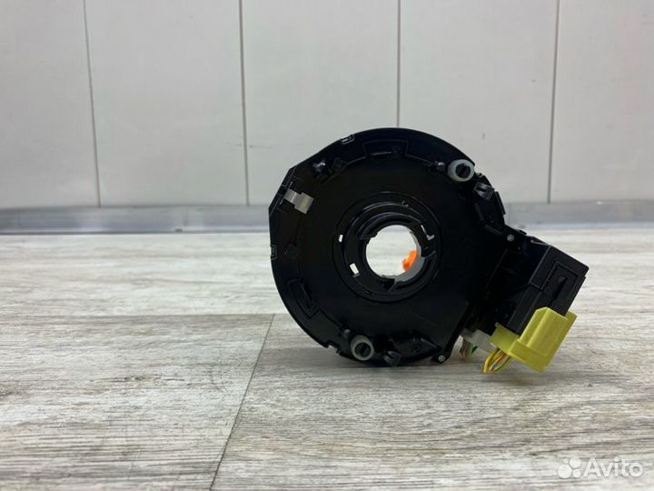 Шлейф руля Toyota Avensis универсал 1adftv 2007