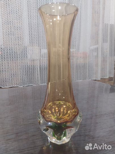 Ваза цветное стекло