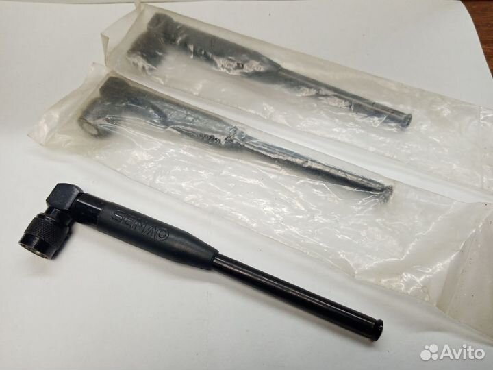 Антенна для базового блока 