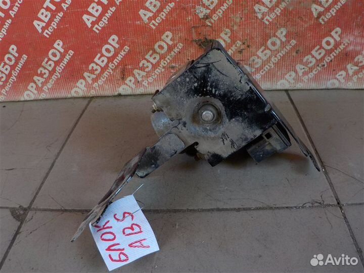 Блок абс Renault Logan L8MV K7M812 2018