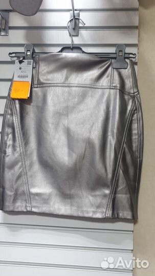 Bershka новая юбка