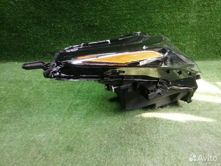 Фара правая Lexus RX200t/RX300/RX350/RX350L/RX450h/RX450hL