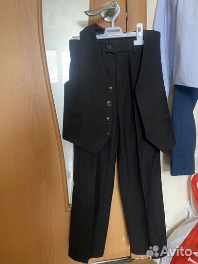 Школьный костюм