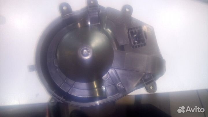 Моторчик отопителя без кондиционера passat B5