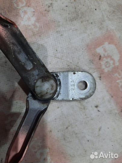 Трапеция стеклоочистителя Mitsubishi Outlander