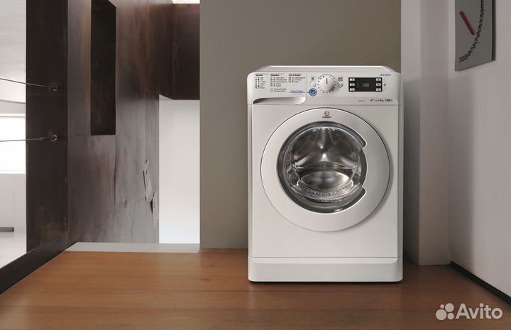 Стиральная машина Indesit 1gh5fg1721 бу