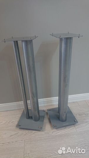 Стойки под акустику