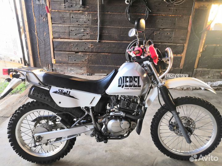 Suzuki djebel 200