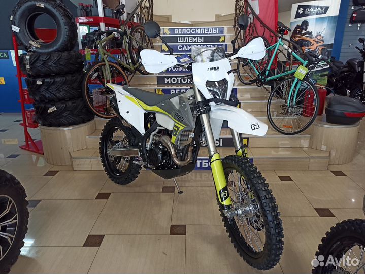 Мотоцикл Voge 300R