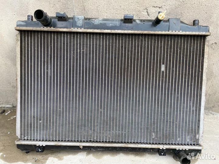 Радиатор Mazda demio