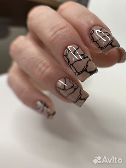 Маникюр,smart педикюр в студии