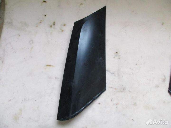 Накладки задних стоек Range Rover Sport L320 30D