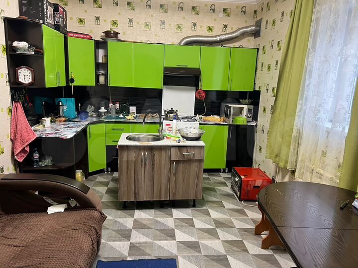 Дом 184 м² на участке 2 сот.