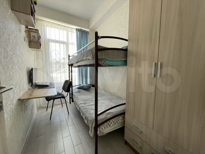 2-к. квартира, 28 м², 1/4 эт.