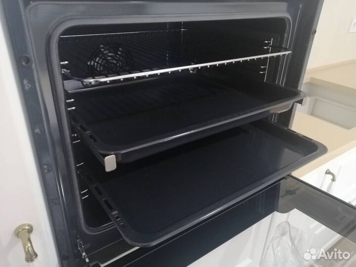 Шкаф духовой электрический Electolux opea2550V