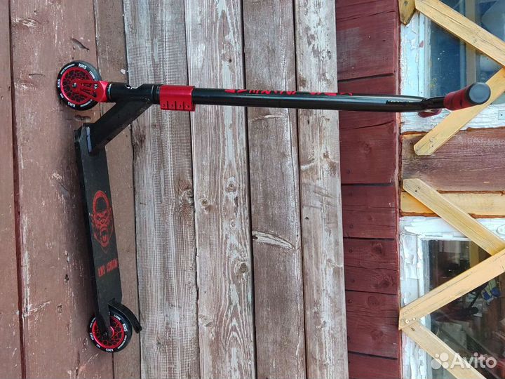 Трюковой самокат KMS scream