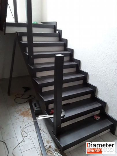 Производство качественной лестницы с освещением