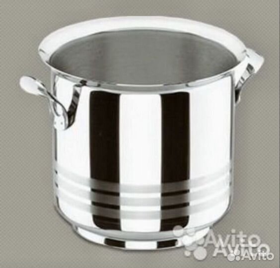 Ведро и держатель на столе д/шампанского