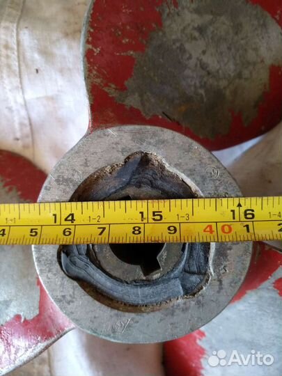 Винт лодочного мотора