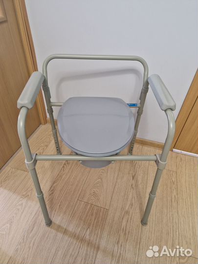 Санитарный стул туалет