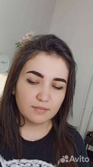 Коррекция и окрашивание бровей