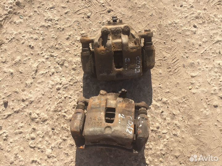 Хендай Солярис 2 передние суппорта- тормозной цили