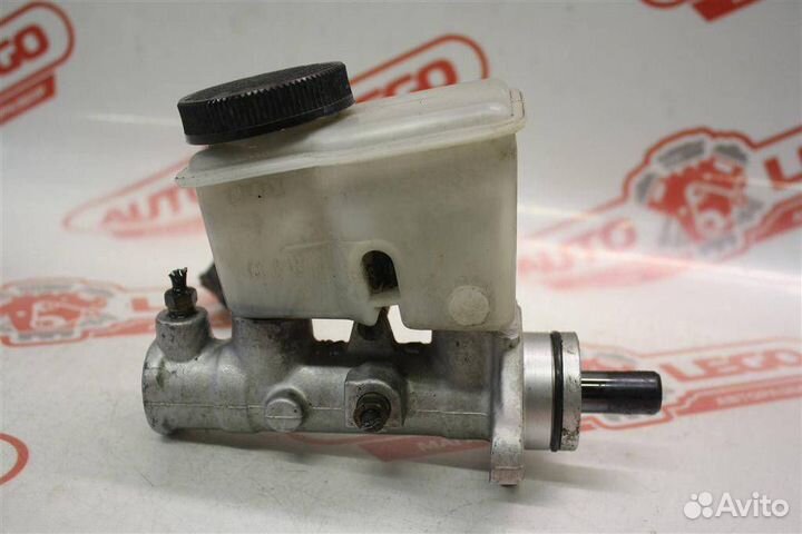 Главный тормозной цилиндр Mazda Capella 7 2001