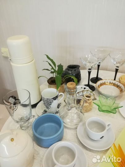 Бельё постельное, посуда и другое