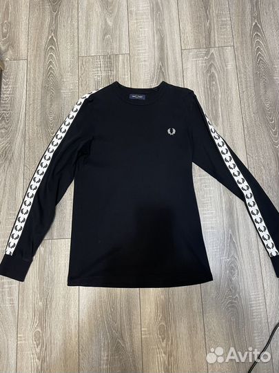 Fred perry лонгслив