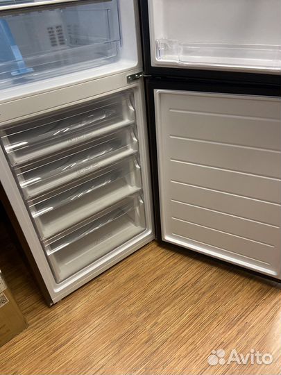 Новый холодильник haier c2f737clbg