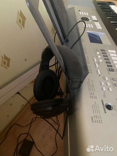 Цифровое пианино Синтезатор yamaha DGX-520
