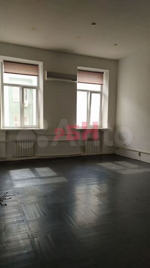 Офисный этаж с высокими потолками 236кв.м