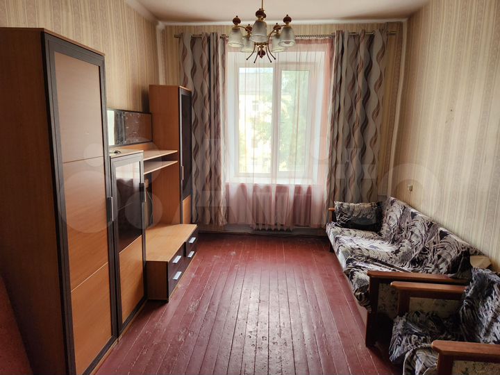 Комната 17 м² в 9-к., 3/4 эт.