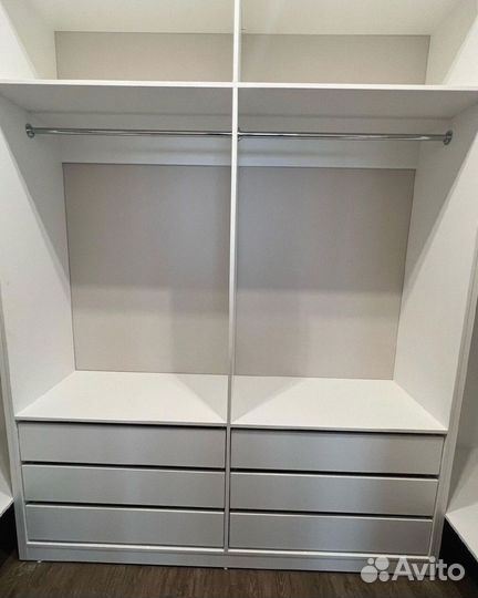 Гардеробная четырехдверная