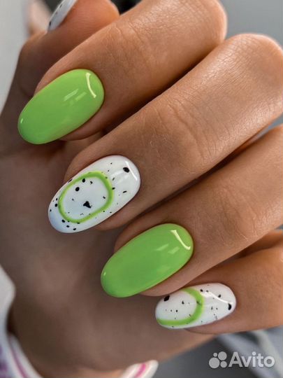 Маникюр педикюр