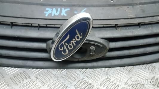 Решетка радиатора ford C-MAX 1 (7NK06G101)